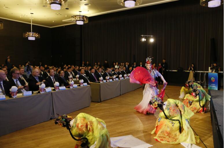 集团党委书记、董事长任丁率团赴荷兰、德国、以色列考察