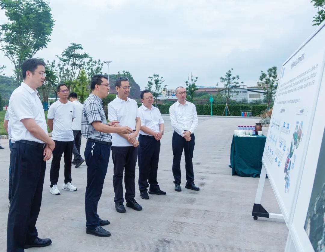 省国资委党委书记、主任冯文生赴宜宾调研国企改革深化提升行动工作并主持召开片区座谈会