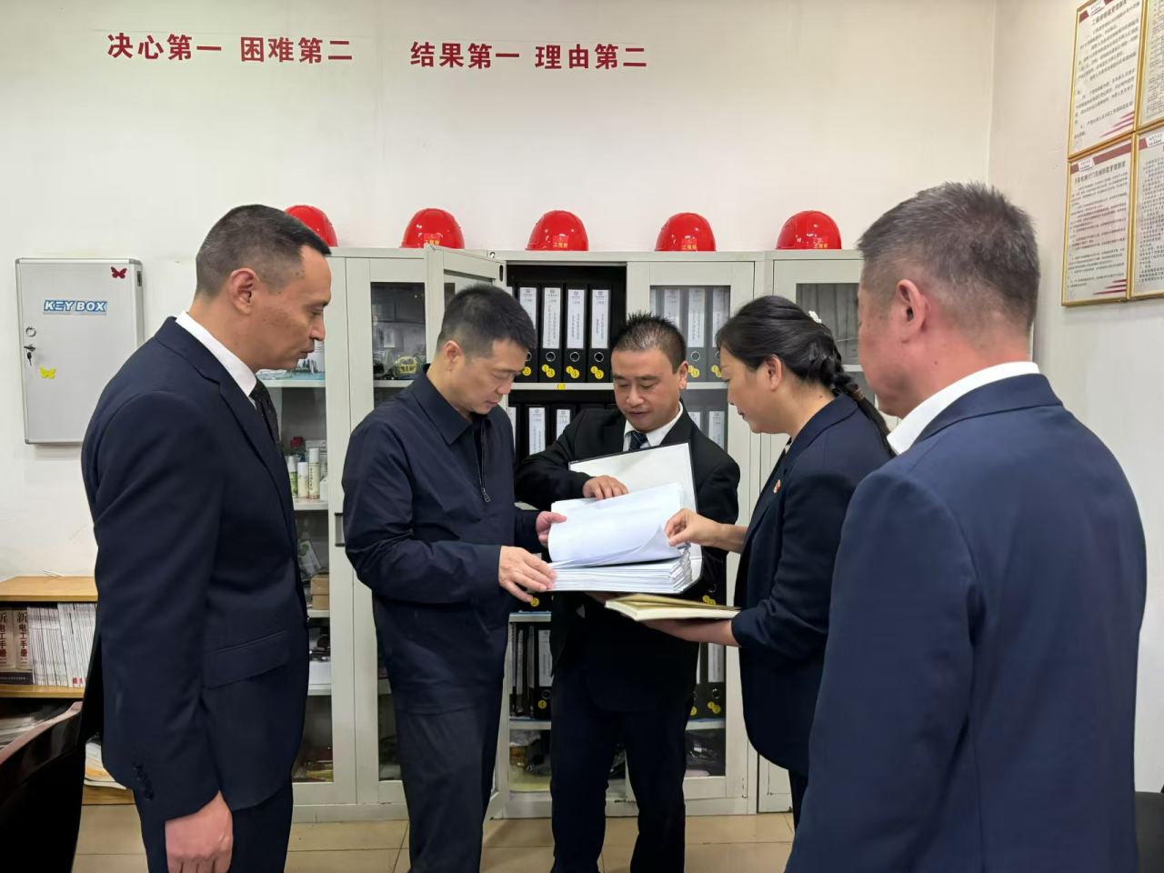 省尊龙凯时集团党委书记、董事长游勇国庆节期间调研督导旗下酒店经营及安全生产工作